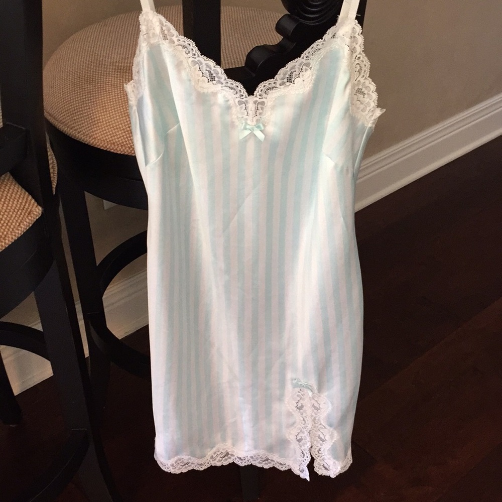 Victoria Secret night slip, Size small